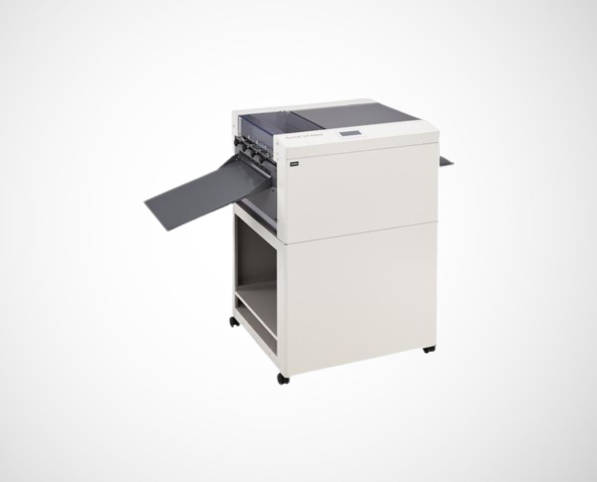 Uchida Aerocut Nano Plus Card Cutter